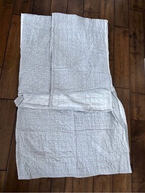 Pottery Barn Kids White Quilted Dot Throw